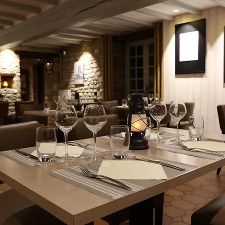 Le John Steele * Sainte-Mère-Église