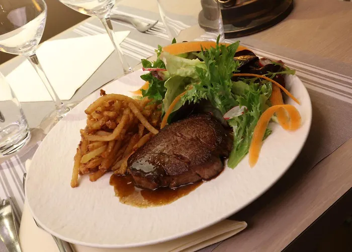 Le John Steele * Sainte-Mère-Église