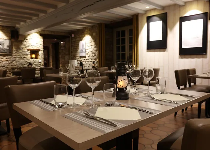 Le John Steele * Sainte-Mère-Église